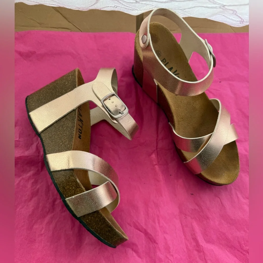 Plakton Rose Gold Wedge Sandals size 7